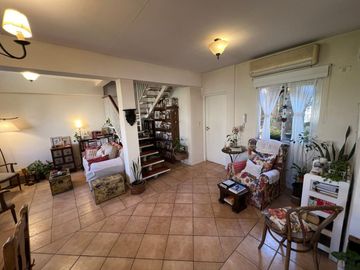 DÚPLEX COMPLEJO CERRADO, 3 DORM EN DORREGO, GLLÉN