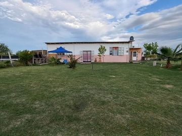 Venta Casa/Quincho más Piscina Corralitos Gllén
