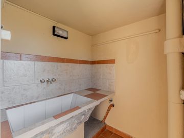 P.H. 4 ambientes venta Ciudadela terraza APTO CRED
