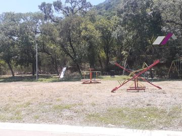 Fraccionamiento Cumbres de Santiago -CARRETERA NACIONAL- Casa en Venta Santiago N.L.