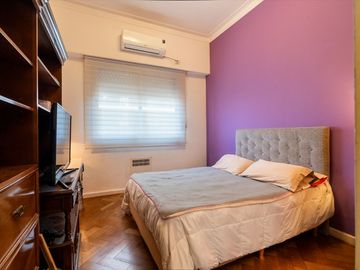 Vanta de Dpto 4 Ambientes con dependencia Flores