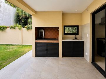 CASA 6 AMBIENTES EN MARTÍNEZ A ESTRENAR