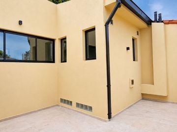 CASA 6 AMBIENTES EN MARTÍNEZ A ESTRENAR