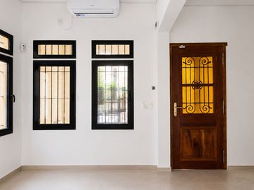 CASA 6 AMBIENTES EN MARTÍNEZ A ESTRENAR