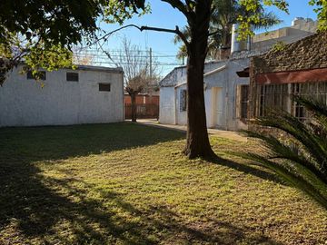 Casa en Matheu DOBLE LOTE+3 MONOAMBIENTES (Renta).