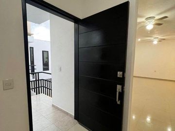 EN RENTA DEPARTAMENTO AMUEBLADO DE LUJO EN BOSQUES DE CAMPECHE