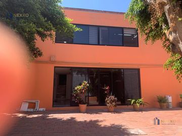 Consultorio en RENTA en Querétaro. A minutos del centro ¡Gran Ubicación!