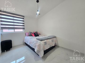 Se renta departamento de doble altura con mantenimiento incluido en iztapalapa
