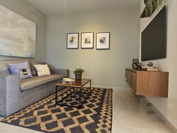 Casa Nueva en Venta con Sala de TV enfrente de Sonterra Querétaro
