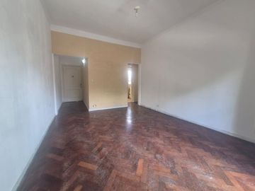 Venta 3amb Villa Gral . Mitre,  RESERVADO