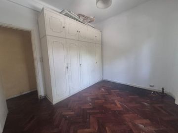 Venta 3amb Villa Gral . Mitre,  RESERVADO