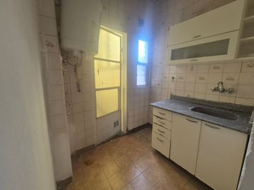 Venta 3amb Villa Gral . Mitre,  RESERVADO