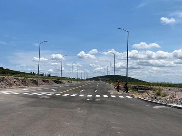 Terrenos Industriales en Venta 2016m2  cerca P. Industrial Queretaro 6,2MDP. GPS