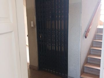 EN VENTA DEPTO 3 AMBIENTES EN PARQUE AVELLANEDA