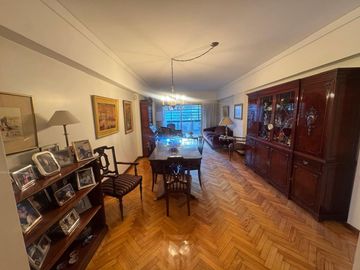 EN VENTA DEPTO 4 AMB EN BARRACAS CON COCHERA Y DEP