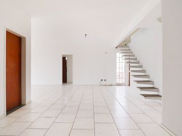 Departamento venta de 4 amb + escritorio Ciudadela