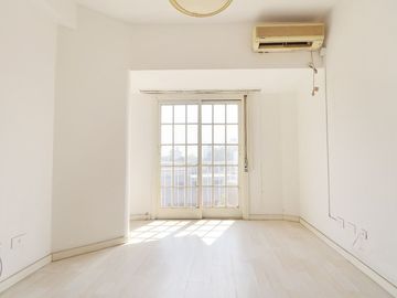 Departamento venta de 4 amb + escritorio Ciudadela
