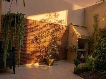 VENTA DEPTO 2 AMB CHACARITA CON PATIO Y PARRILLA