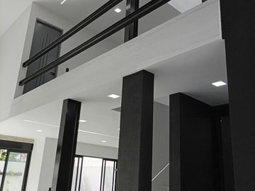 Venta Casa en Via Cumbres Av. Huayacán Cancún de 3 Recámaras