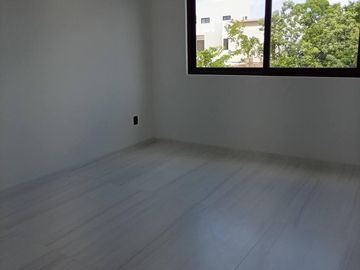 Venta Casa en Via Cumbres Av. Huayacán Cancún de 3 Recámaras