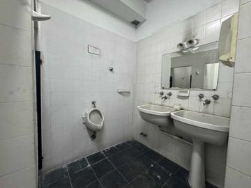 ALQUILER DEPÓSITO Y OFICINAS EN BARRACAS MIXTURA 2