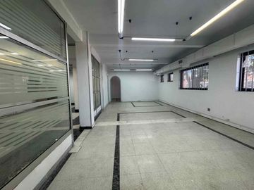ALQUILER DEPÓSITO Y OFICINAS EN BARRACAS MIXTURA 2