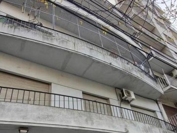 Venta Flores Dto 4 amb con balcon-Apto credito