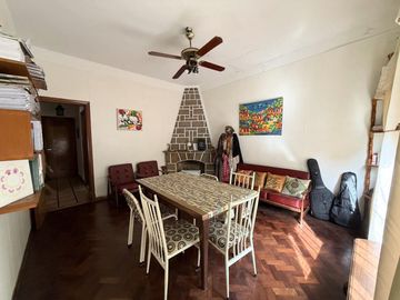 VENTA CASA CON JARDIN CIUDADELA