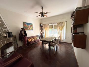 VENTA CASA CON JARDIN CIUDADELA