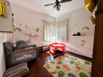 VENTA CASA CON JARDIN CIUDADELA