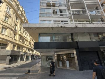 Venta Local comercial San Nicolas en esquina