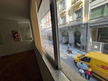 VENTA OFICINA MICROCENTRO PISO 1 320 METROS