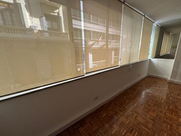 VENTA OFICINA MICROCENTRO PISO 1 320 METROS
