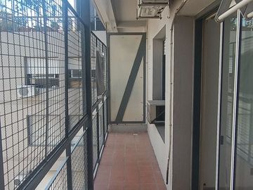 EN VENTA DEPTO 2 AMBIENTES CON BALCÓN - CABALLITO