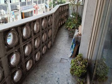 Venta depto 3 ambientes con Balcón-Balvanera-
