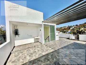Casa en condominio - Fraccionamiento Burgos