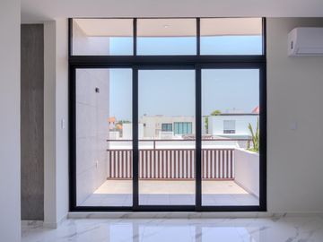 LAS OLAS, Casa en VENTA con alberca, roof garden, recamara en PB y climatizada