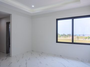 LAS OLAS, Casa en VENTA con alberca, roof garden, recamara en PB y climatizada