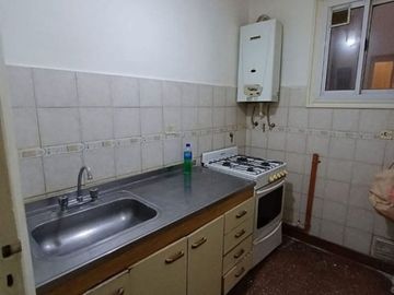 VENTA DEPARTAMENTO 2 AMBIENTES FLORESTA LUMINOSO