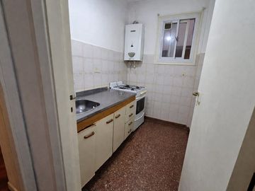 VENTA DEPARTAMENTO 2 AMBIENTES FLORESTA LUMINOSO
