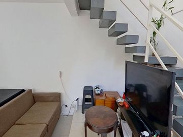 VENTA Departamento 2 amb en 2 plantas P. PATRICIOS