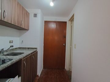 Venta oficina luminosa, en Retiro, apto vivienda