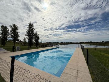 VENTA LOTE 1055,34 BARRIO LOS JUNCOS LUJÁN