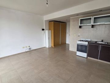 VENTA MONOAMBIENTE BALCON CONTRAFRENTE  FLORESTA