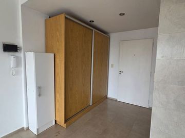 VENTA MONOAMBIENTE BALCON CONTRAFRENTE  FLORESTA