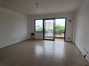 VENTA MONOAMBIENTE BALCON CONTRAFRENTE  FLORESTA