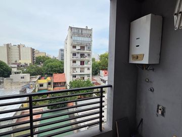 VENTA MONOAMBIENTE BALCON CONTRAFRENTE  FLORESTA