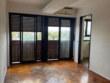 Monoambiente 7° piso apto crédito Liniers