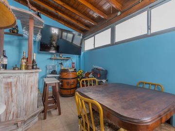 DEPTO EN VENTA 2 AMB BALVANERA PATIO CUB PARRILLA