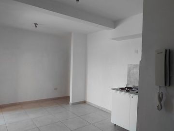 MONOAMBIENTE A ESTRENAR CON BALCON AVELLANEDA PLUS